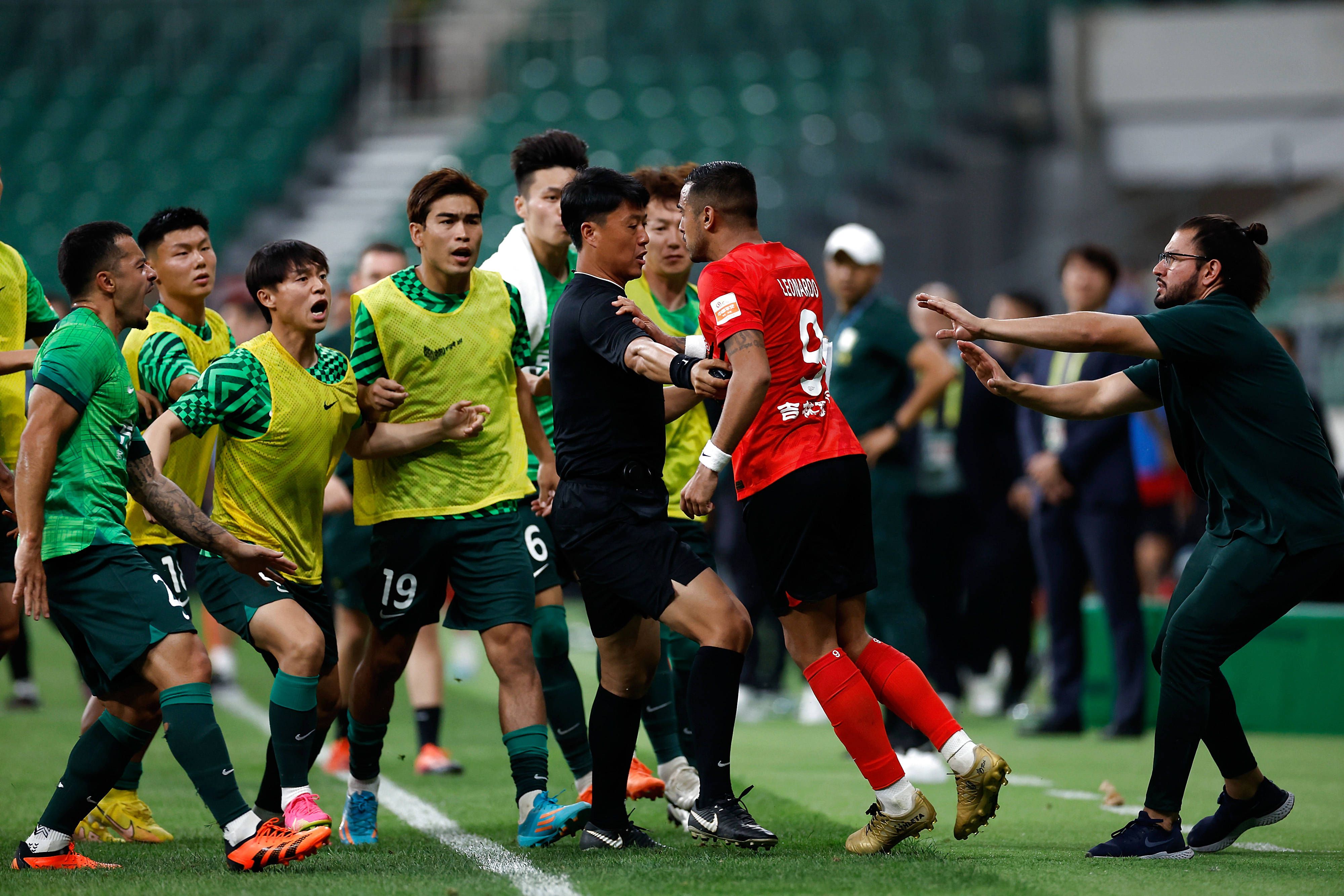 本轮意甲联赛，尤文图斯1-0战胜那不勒斯，加蒂取得进球。